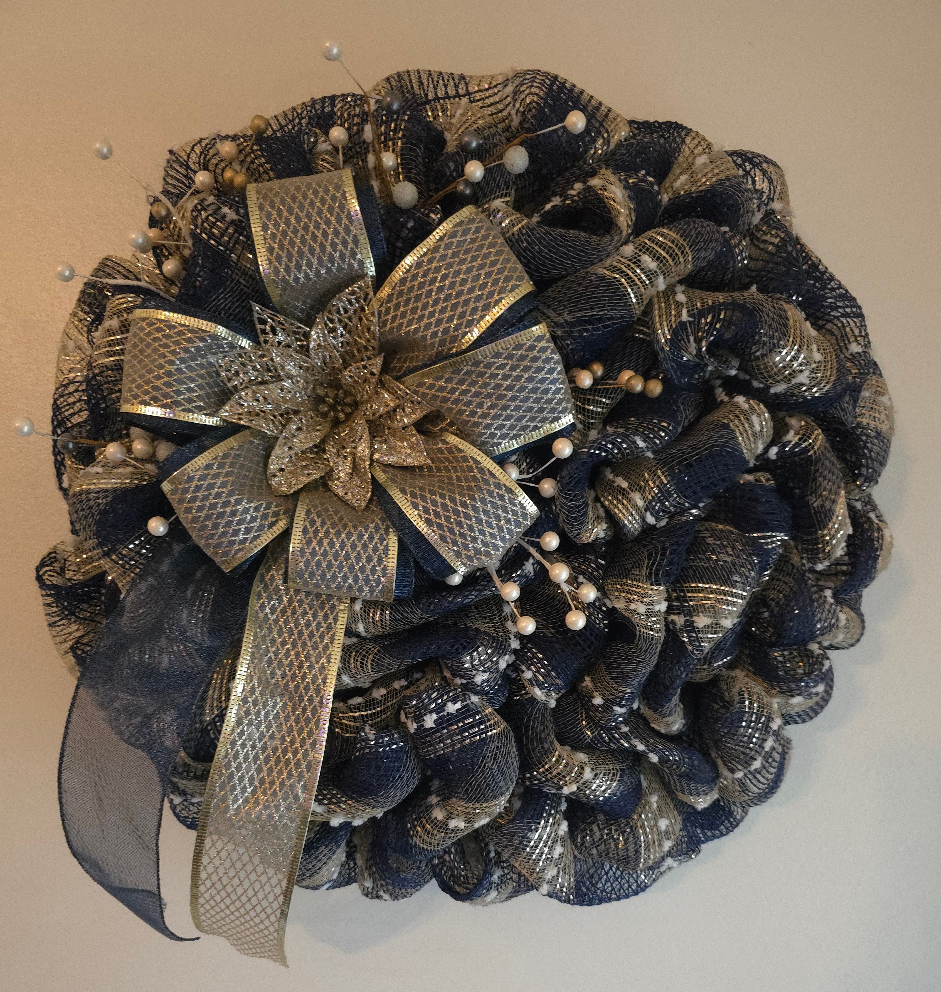 Metallic Navy, Champagne, Snowball Plaid Wreath with Large Metallic Bow