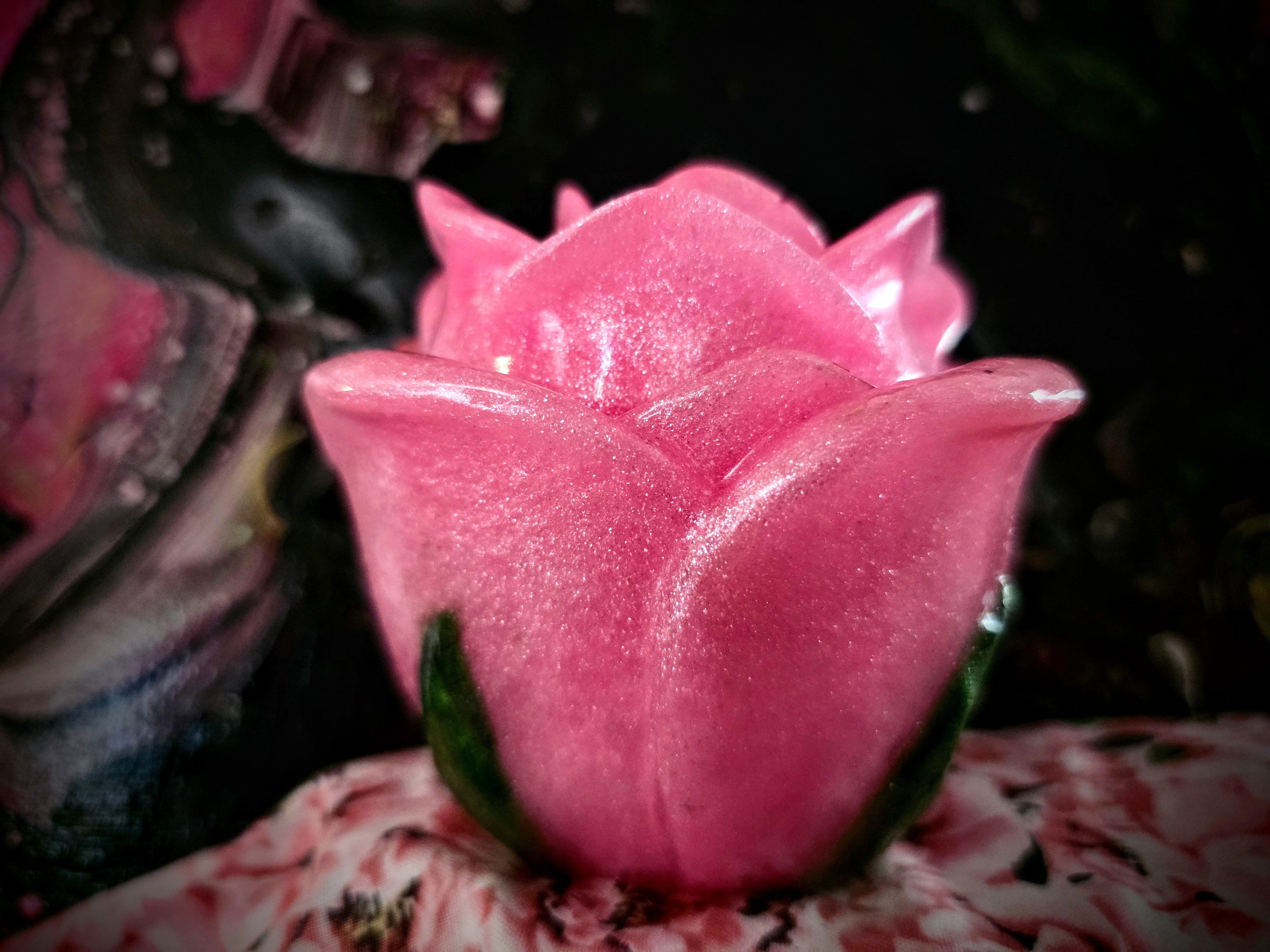 Quality Resin made. Pretty in Pink Rose Trinket Box with Green leaves.
